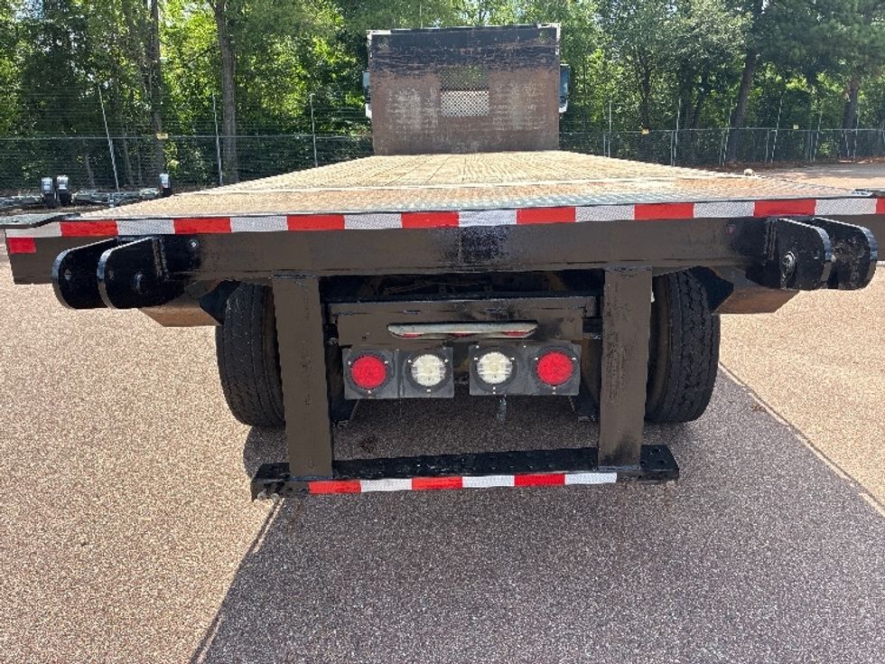 Flatbed Truck-Light and Medium Duty Trucks-Freightliner-2021-M211264S-Jackson-MS-190,680\n\t\tmiles-$ 106,750 - Image 8