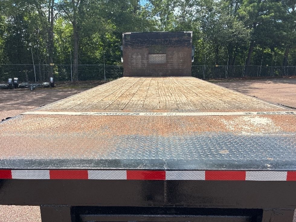 Flatbed Truck-Light and Medium Duty Trucks-Freightliner-2021-M211264S-Jackson-MS-190,680\n\t\tmiles-$ 106,750 - Image 9