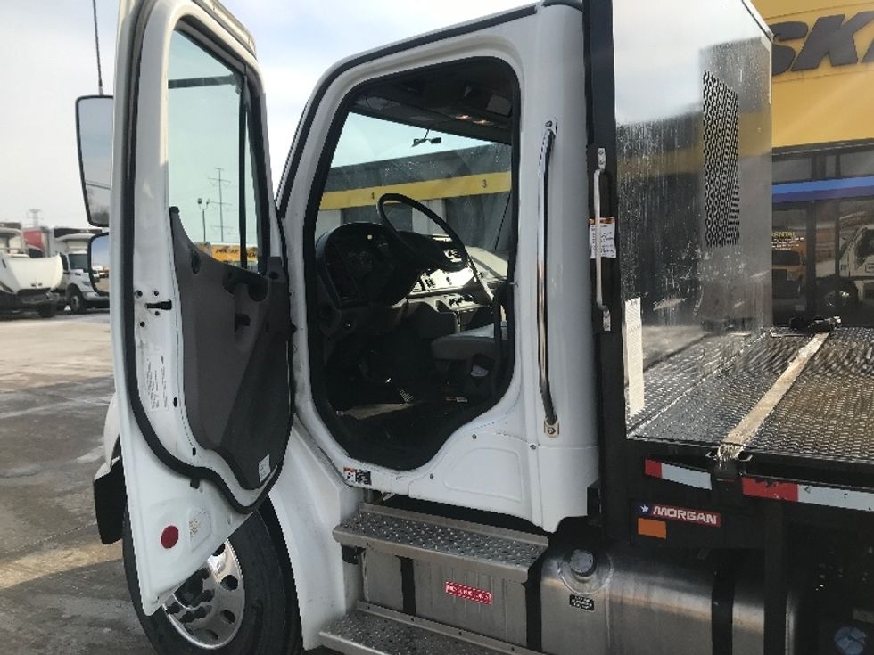 Flatbed Truck-Light and Medium Duty Trucks-Freightliner-2022-M2-Allen Park-MI-45,512\n\t\tmiles-$ 68,750 - Image 16