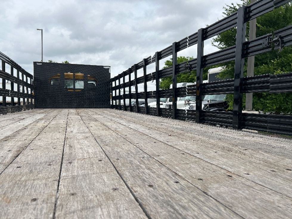 Flatbed Truck-Light and Medium Duty Trucks-Freightliner-2022-M2-Arlington-TX-161,463\n\t\tmiles-$ 61,250 - Image 11