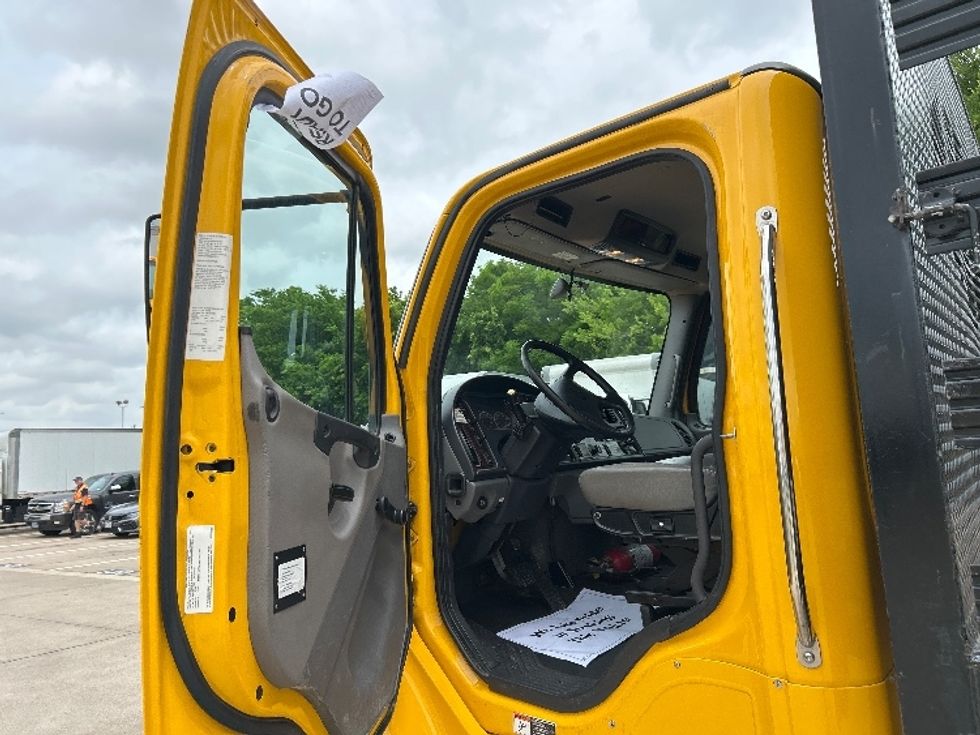 Flatbed Truck-Light and Medium Duty Trucks-Freightliner-2022-M2-Arlington-TX-161,463\n\t\tmiles-$ 61,250 - Image 15