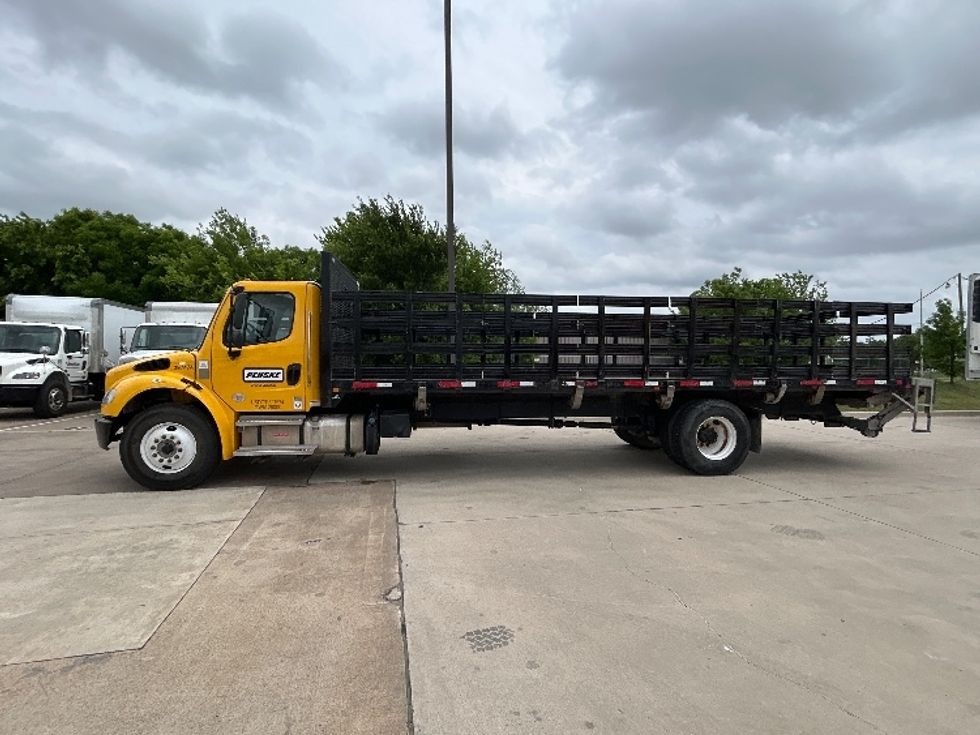 Flatbed Truck-Light and Medium Duty Trucks-Freightliner-2022-M2-Arlington-TX-161,463\n\t\tmiles-$ 61,250 - Image 4