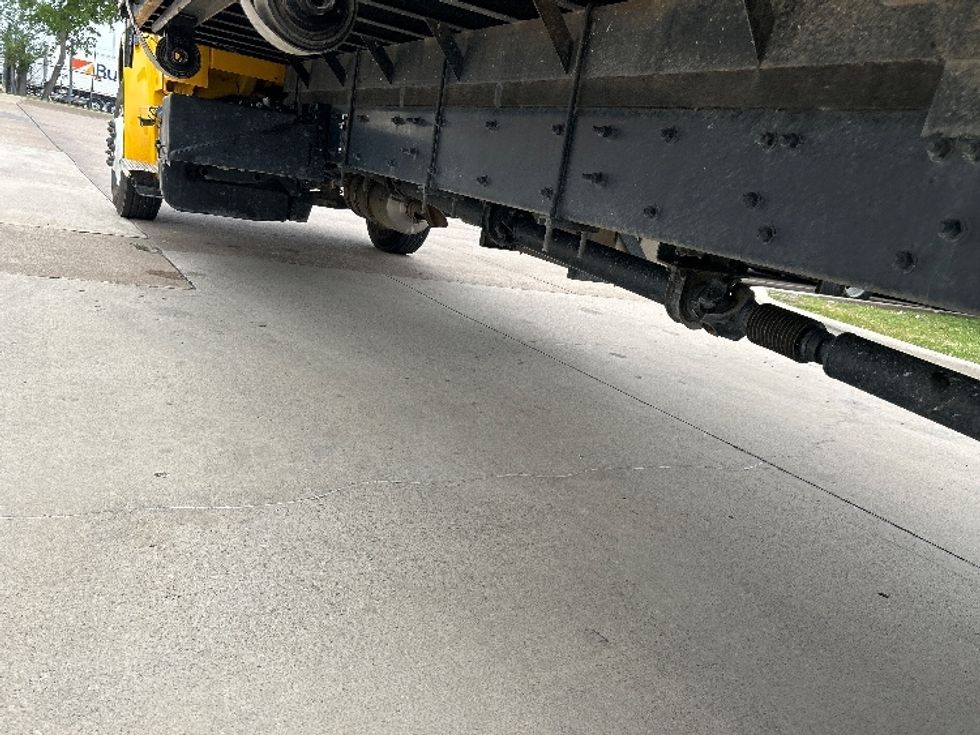 Flatbed Truck-Light and Medium Duty Trucks-Freightliner-2022-M2-Arlington-TX-161,463\n\t\tmiles-$ 61,250 - Image 5