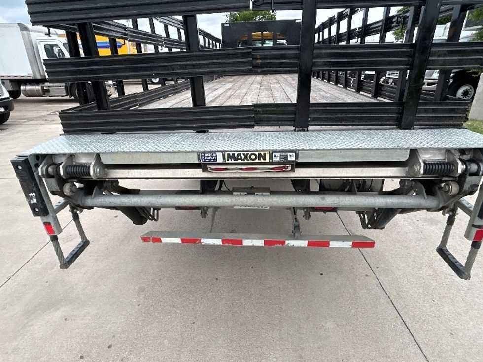 Flatbed Truck-Light and Medium Duty Trucks-Freightliner-2022-M2-Arlington-TX-161,463\n\t\tmiles-$ 61,250 - Image 9