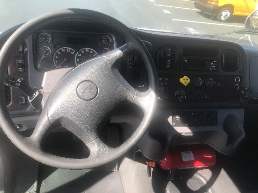 Flatbed Truck-Light and Medium Duty Trucks-Freightliner-2022-M2-Bensalem-PA-146,311\n\t\tmiles-$ 52,000 - Image 14