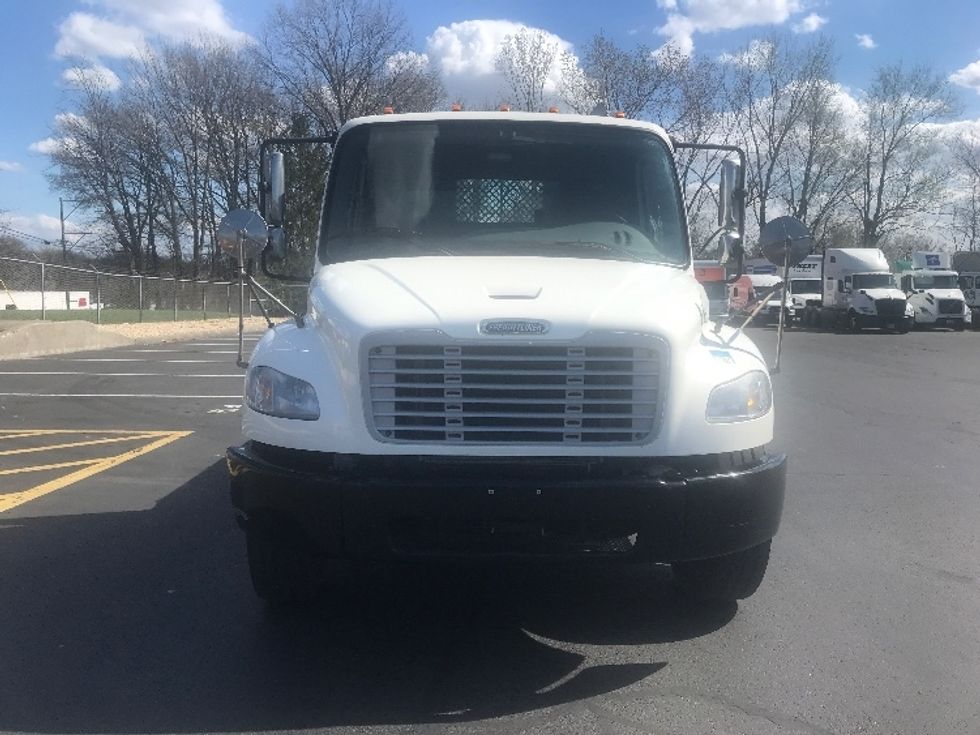 Flatbed Truck-Light and Medium Duty Trucks-Freightliner-2022-M2-Bensalem-PA-146,311\n\t\tmiles-$ 52,000 - Image 2