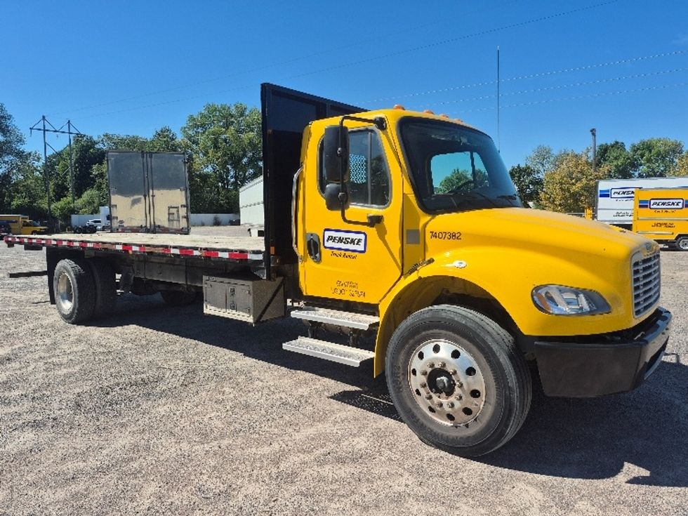 Flatbed Truck-Light and Medium Duty Trucks-Freightliner-2022-M2-Brooklyn Park-MN-52,291\n\t\tmiles-$ 66,750 - Image 1