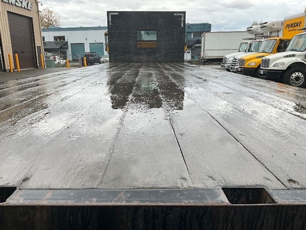 Flatbed Truck-Light and Medium Duty Trucks-Freightliner-2022-M2-Burnaby-BC-92,552\n\t\tkm-$ 101,500 - Image 8