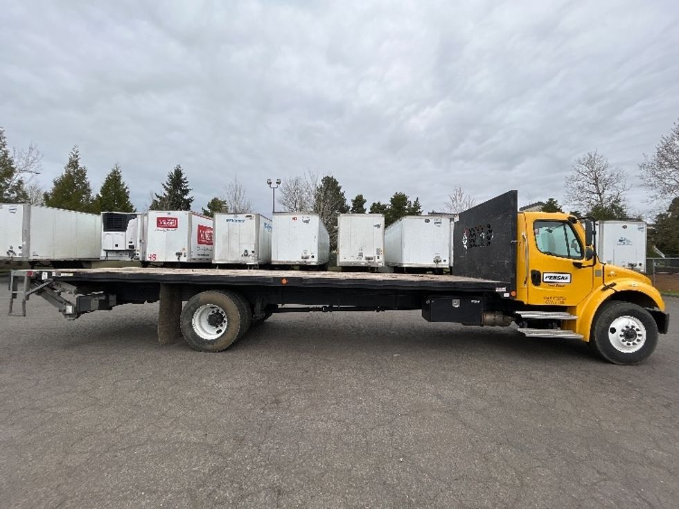 Flatbed Truck-Light and Medium Duty Trucks-Freightliner-2022-M2-Clackamas-OR-42,776\n\t\tmiles-$ 74,250 - Image 10