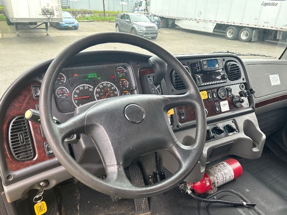 Flatbed Truck-Light and Medium Duty Trucks-Freightliner-2022-M2-Clackamas-OR-42,776\n\t\tmiles-$ 74,250 - Image 12