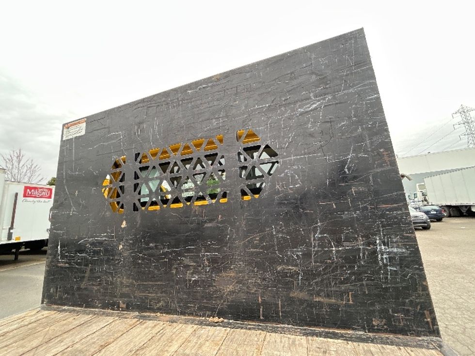 Flatbed Truck-Light and Medium Duty Trucks-Freightliner-2022-M2-Clackamas-OR-42,776\n\t\tmiles-$ 74,250 - Image 22