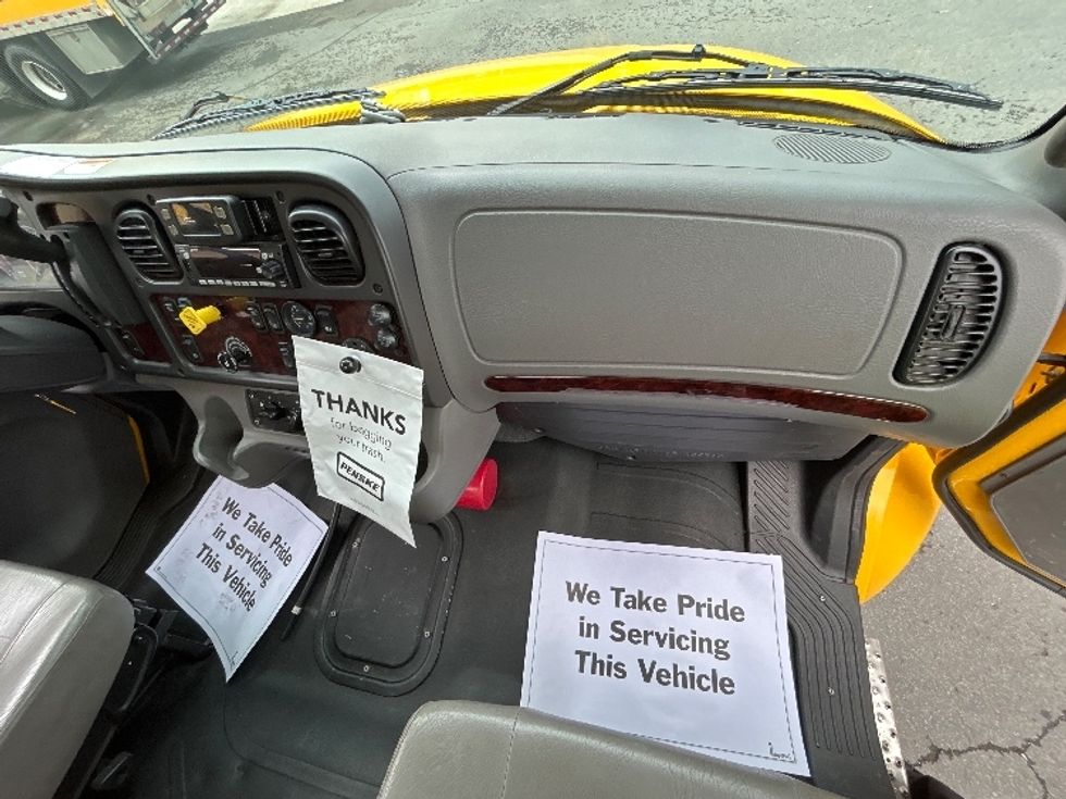 Flatbed Truck-Light and Medium Duty Trucks-Freightliner-2022-M2-Clackamas-OR-53,385\n\t\tmiles-$ 71,750 - Image 21