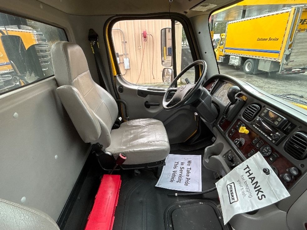 Flatbed Truck-Light and Medium Duty Trucks-Freightliner-2022-M2-Clackamas-OR-53,385\n\t\tmiles-$ 71,750 - Image 22