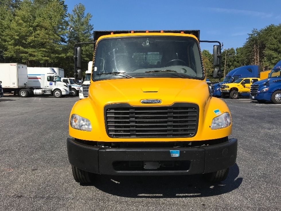 Flatbed Truck-Light and Medium Duty Trucks-Freightliner-2022-M2-Conover-NC-190,492\n\t\tmiles-$ 59,750 - Image 2