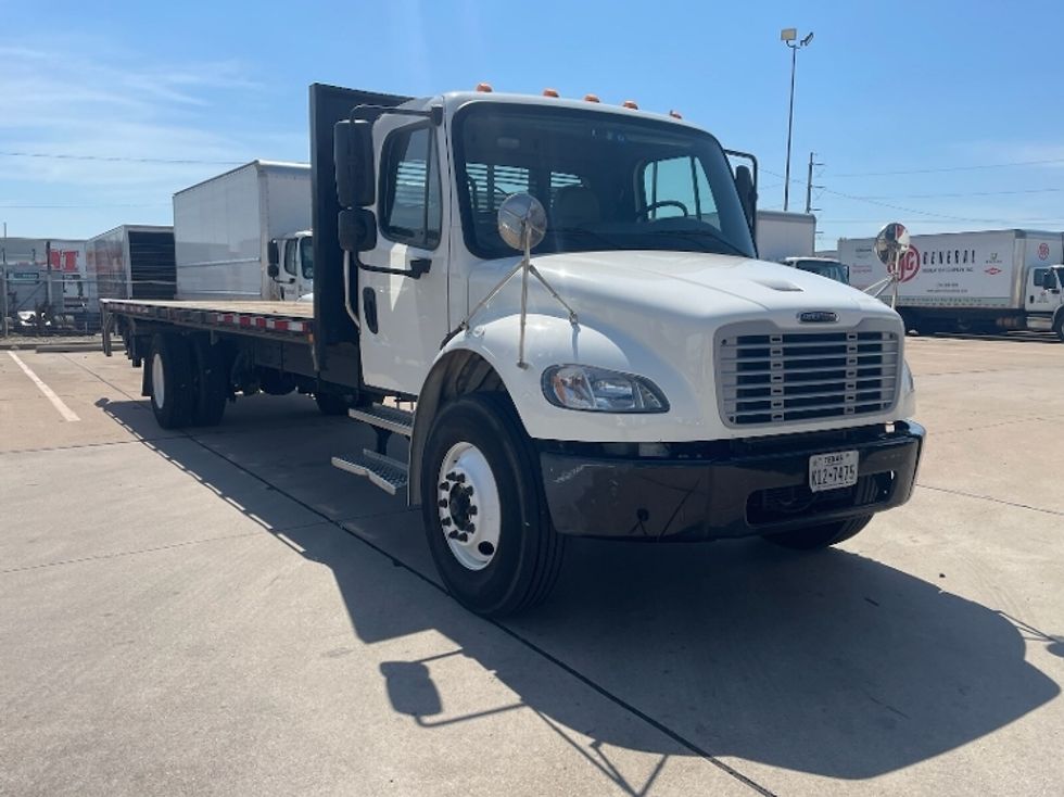Flatbed Truck-Light and Medium Duty Trucks-Freightliner-2022-M2-Dallas-TX-119,188\n\t\tmiles-$ 73,750 - Image 1