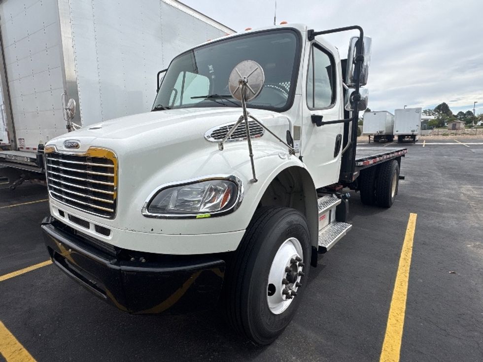 Flatbed Truck-Light and Medium Duty Trucks-Freightliner-2022-M2-Denver-CO-156,679\n\t\tmiles-$ 18,000 - Image 3