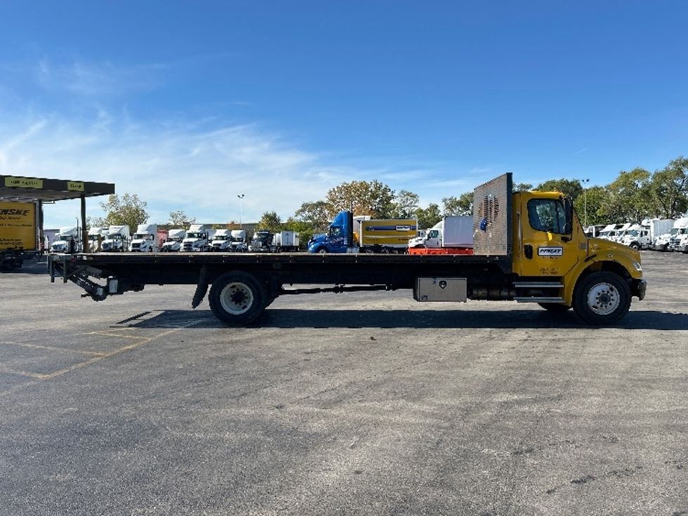 Flatbed Truck-Light and Medium Duty Trucks-Freightliner-2022-M2-East Chicago-IN-150,507\n\t\tmiles-$ 63,500 - Image 12