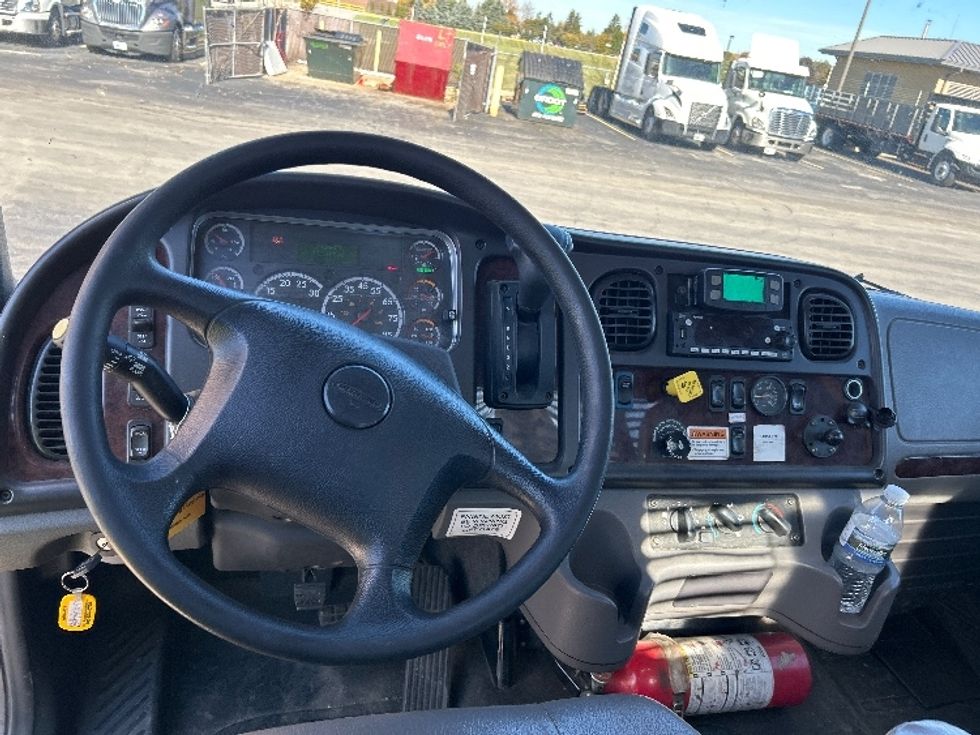 Flatbed Truck-Light and Medium Duty Trucks-Freightliner-2022-M2-East Chicago-IN-150,507\n\t\tmiles-$ 63,500 - Image 15