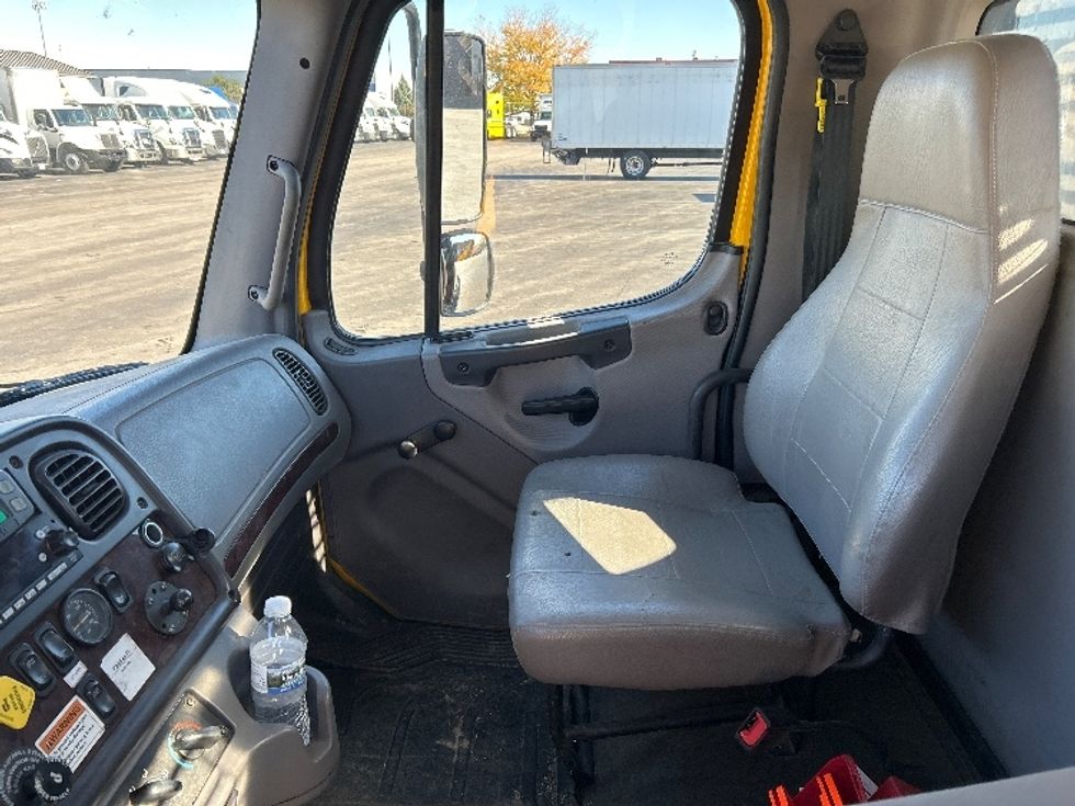 Flatbed Truck-Light and Medium Duty Trucks-Freightliner-2022-M2-East Chicago-IN-150,507\n\t\tmiles-$ 63,500 - Image 16