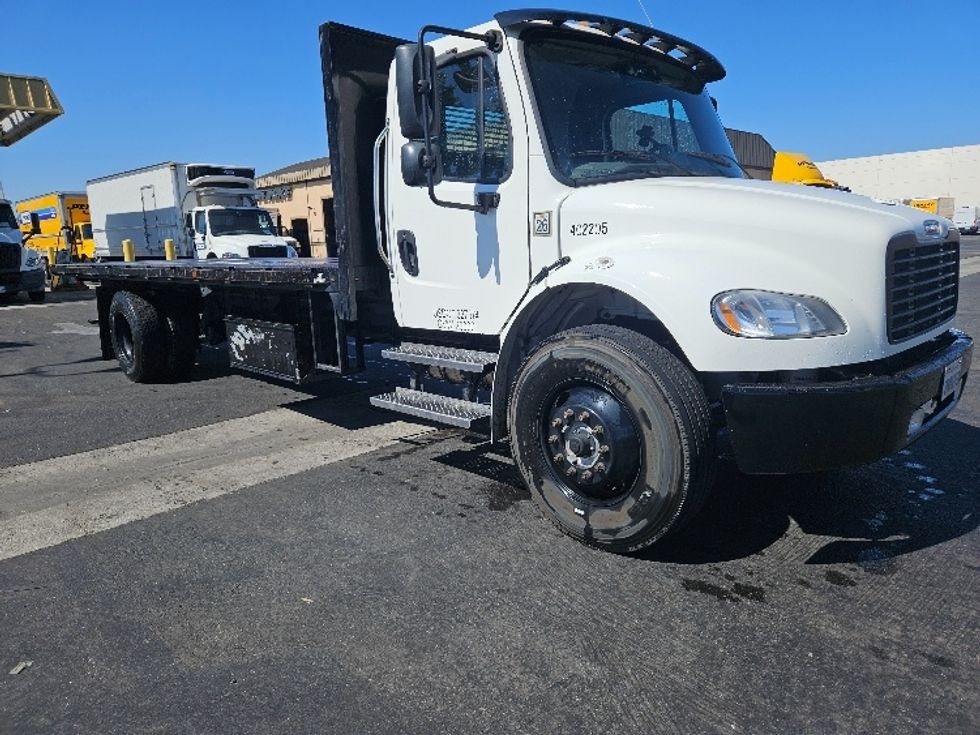 Flatbed Truck-Light and Medium Duty Trucks-Freightliner-2022-M2-Fontana-CA-125,081\n\t\tmiles-$ 79,500 - Image 1