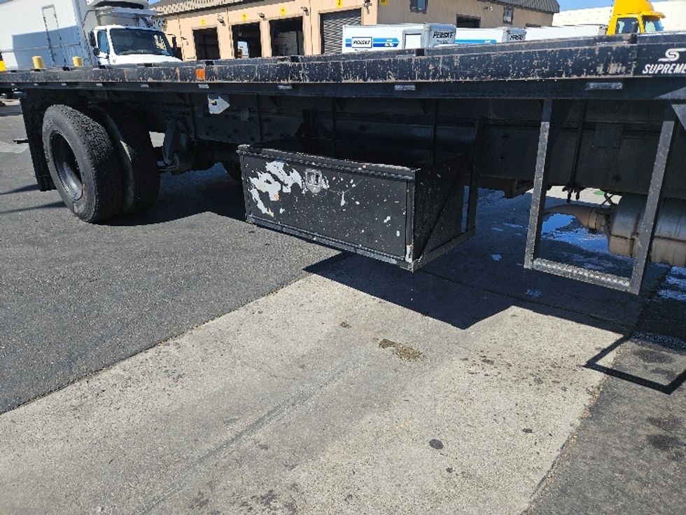 Flatbed Truck-Light and Medium Duty Trucks-Freightliner-2022-M2-Fontana-CA-125,081\n\t\tmiles-$ 79,500 - Image 12