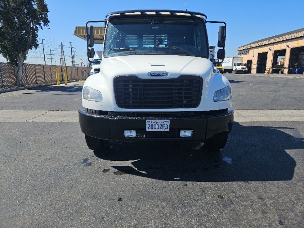 Flatbed Truck-Light and Medium Duty Trucks-Freightliner-2022-M2-Fontana-CA-125,081\n\t\tmiles-$ 79,500 - Image 2