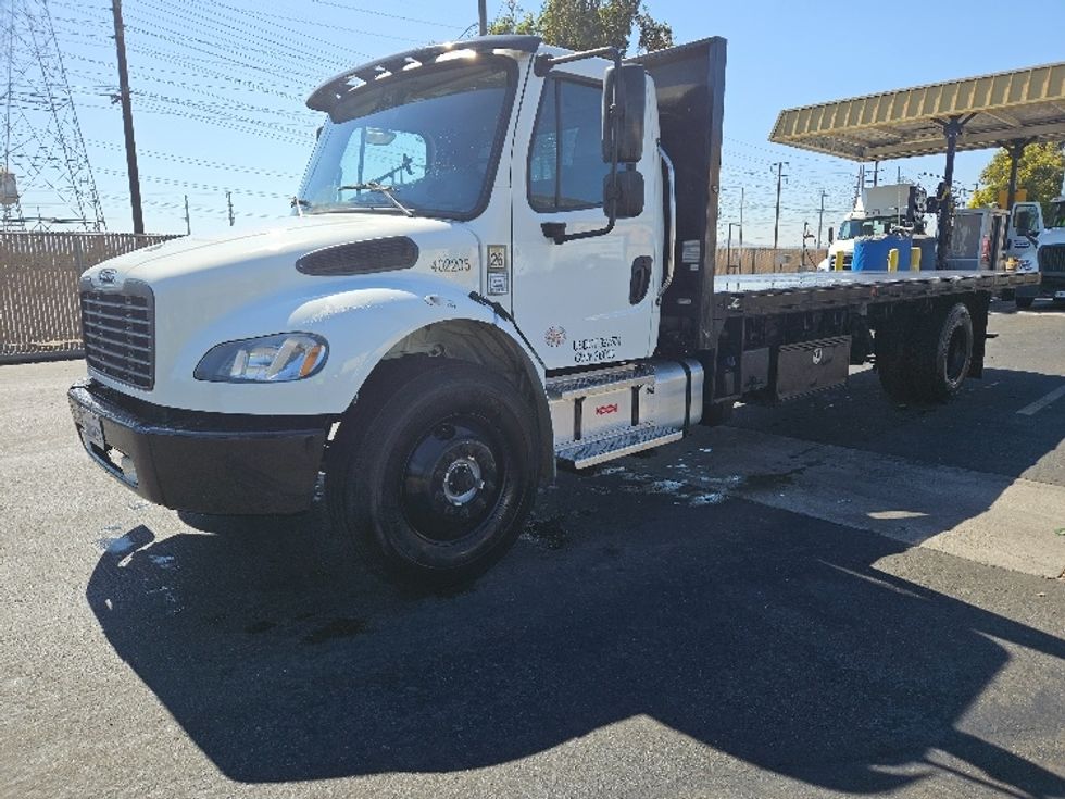 Flatbed Truck-Light and Medium Duty Trucks-Freightliner-2022-M2-Fontana-CA-125,081\n\t\tmiles-$ 79,500 - Image 3