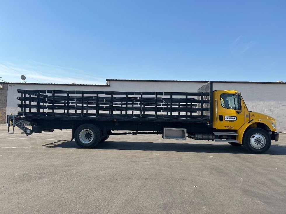 Flatbed Truck-Light and Medium Duty Trucks-Freightliner-2022-M2-Fresno-CA-64,153\n\t\tmiles-$ 80,750 - Image 15