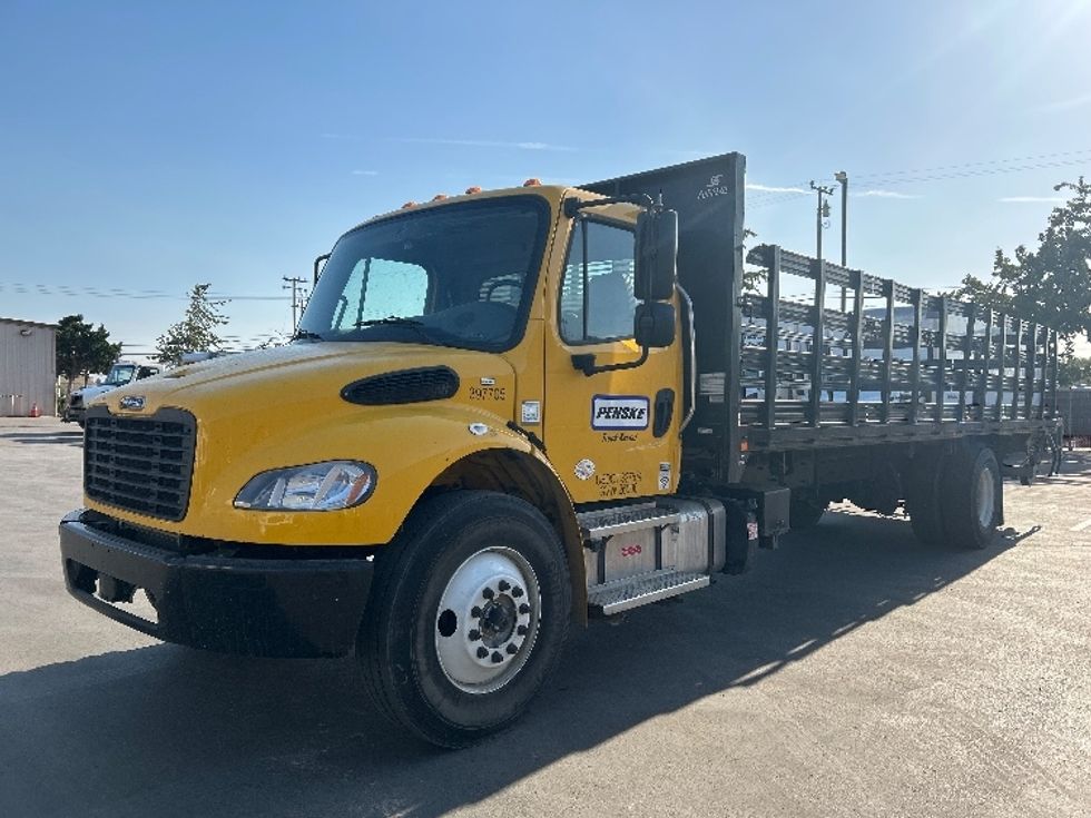 Flatbed Truck-Light and Medium Duty Trucks-Freightliner-2022-M2-Fresno-CA-64,153\n\t\tmiles-$ 80,750 - Image 3