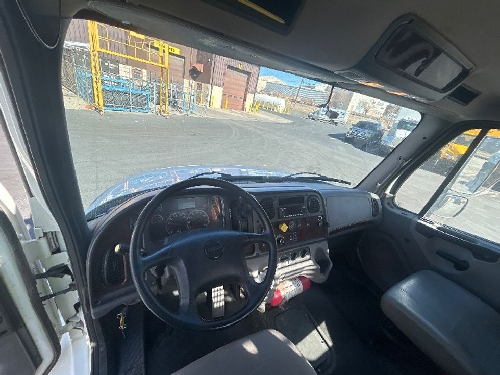 Flatbed Truck-Light and Medium Duty Trucks-Freightliner-2022-M2-Greeley-CO-55,848\n\t\tmiles-$ 73,000 - Image 16