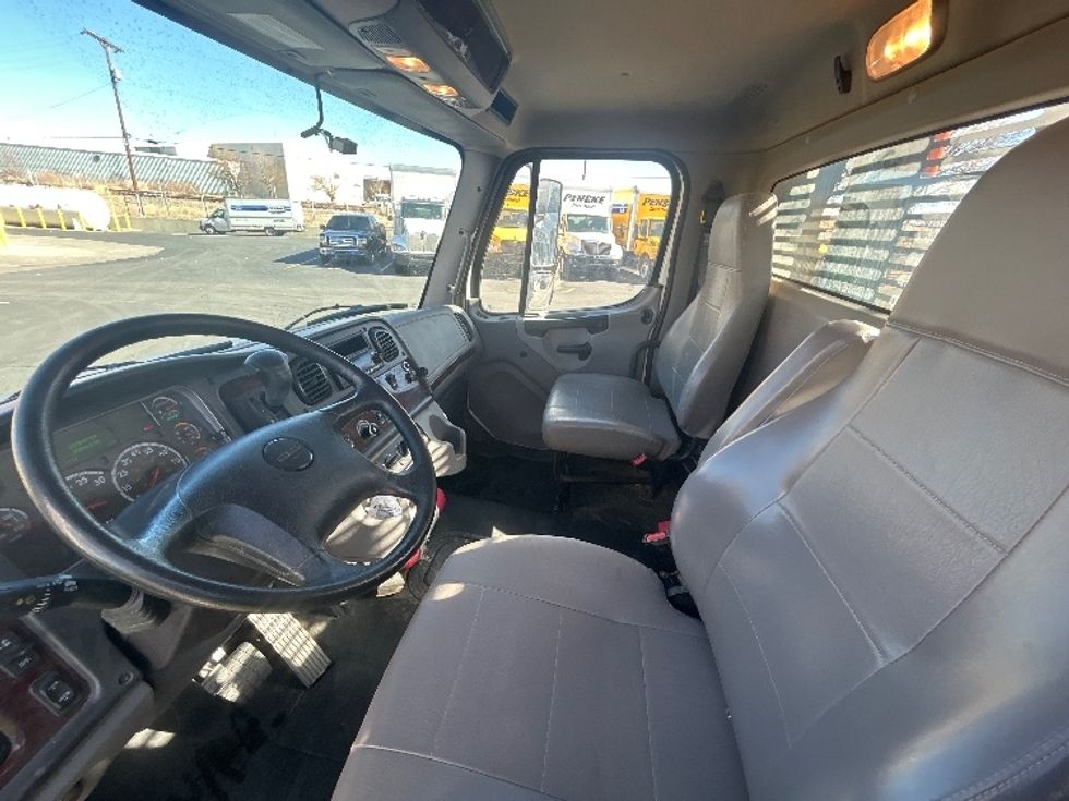 Flatbed Truck-Light and Medium Duty Trucks-Freightliner-2022-M2-Greeley-CO-55,848\n\t\tmiles-$ 73,000 - Image 17