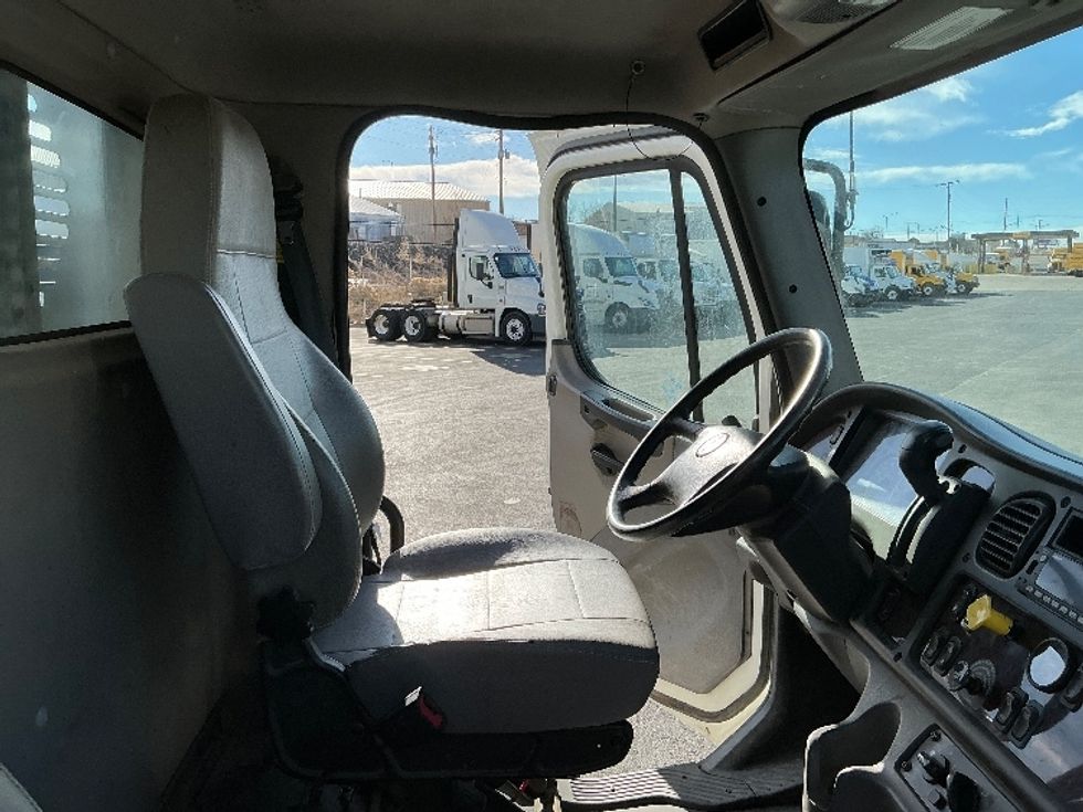 Flatbed Truck-Light and Medium Duty Trucks-Freightliner-2022-M2-Greeley-CO-73,286\n\t\tmiles-$ 71,250 - Image 18