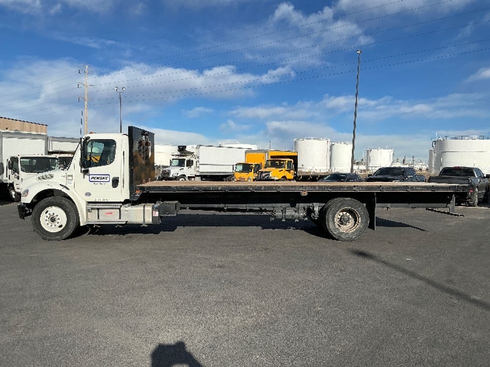 Flatbed Truck-Light and Medium Duty Trucks-Freightliner-2022-M2-Greeley-CO-73,286\n\t\tmiles-$ 71,250 - Image 4