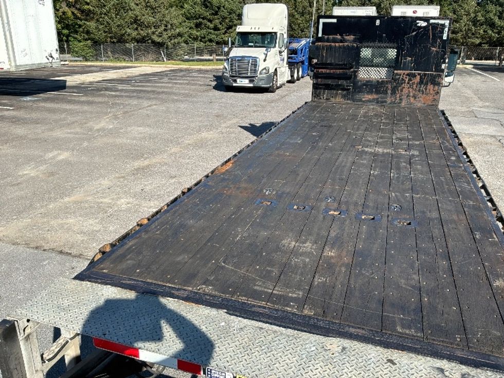 Flatbed Truck-Light and Medium Duty Trucks-Freightliner-2022-M2-Hagerstown-MD-205,376\n\t\tmiles-$ 46,750 - Image 10