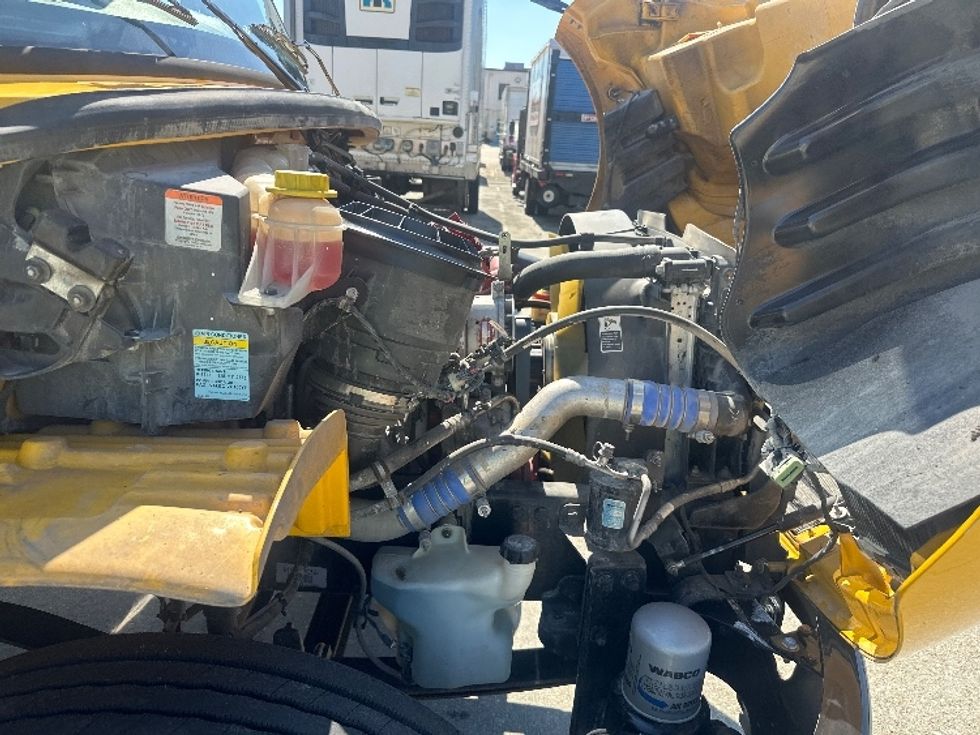 Flatbed Truck-Light and Medium Duty Trucks-Freightliner-2022-M2-Harahan-LA-162,718\n\t\tmiles-$ 62,000 - Image 19