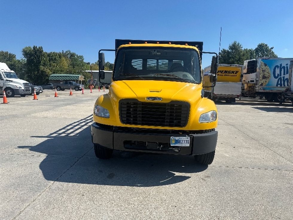 Flatbed Truck-Light and Medium Duty Trucks-Freightliner-2022-M2-Harahan-LA-162,718\n\t\tmiles-$ 62,000 - Image 2