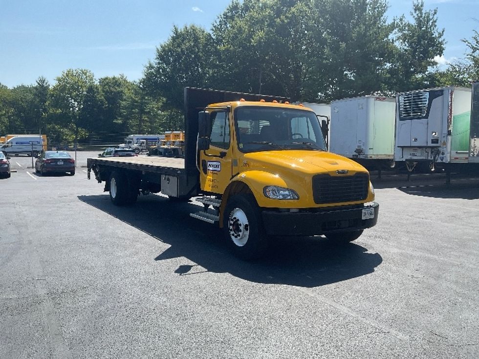 Flatbed Truck-Light and Medium Duty Trucks-Freightliner-2022-M2-Harrisburg-PA-99,980\n\t\tmiles-$ 70,000 - Image 1