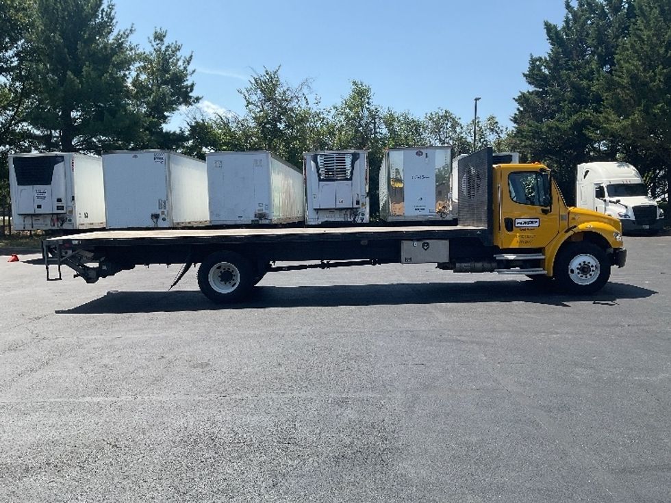 Flatbed Truck-Light and Medium Duty Trucks-Freightliner-2022-M2-Harrisburg-PA-99,980\n\t\tmiles-$ 70,000 - Image 15