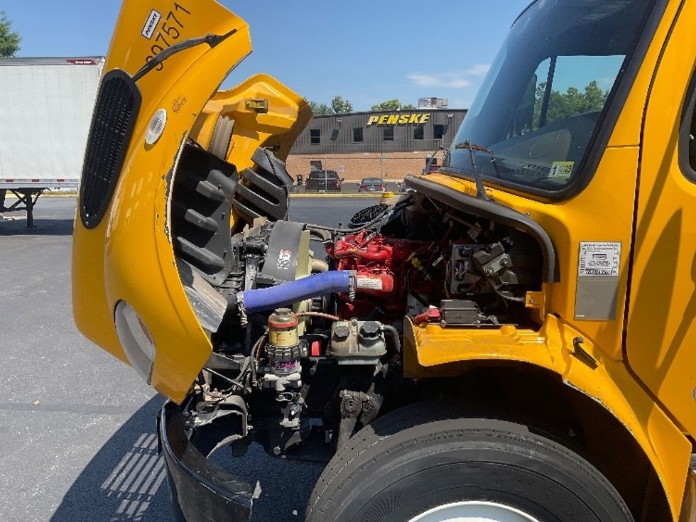 Flatbed Truck-Light and Medium Duty Trucks-Freightliner-2022-M2-Harrisburg-PA-99,980\n\t\tmiles-$ 70,000 - Image 24