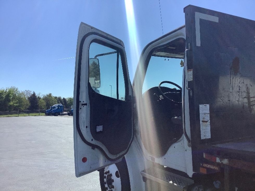 Flatbed Truck-Light and Medium Duty Trucks-Freightliner-2022-M2-Lancaster-PA-354,002\n\t\tmiles-$ 26,250 - Image 16