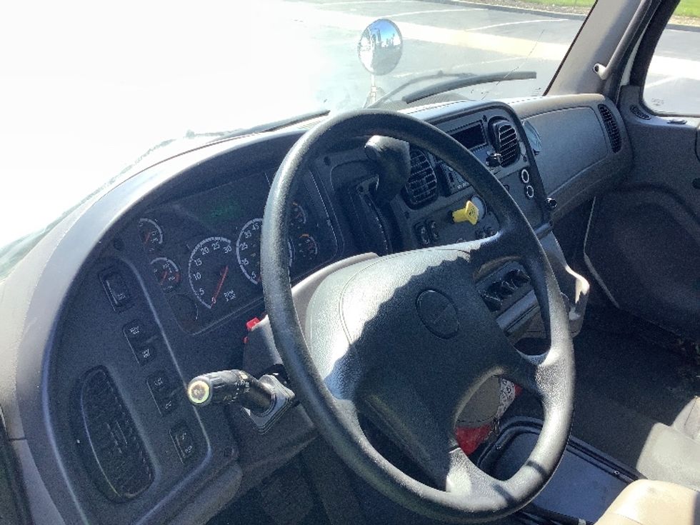 Flatbed Truck-Light and Medium Duty Trucks-Freightliner-2022-M2-Lancaster-PA-354,002\n\t\tmiles-$ 26,250 - Image 17