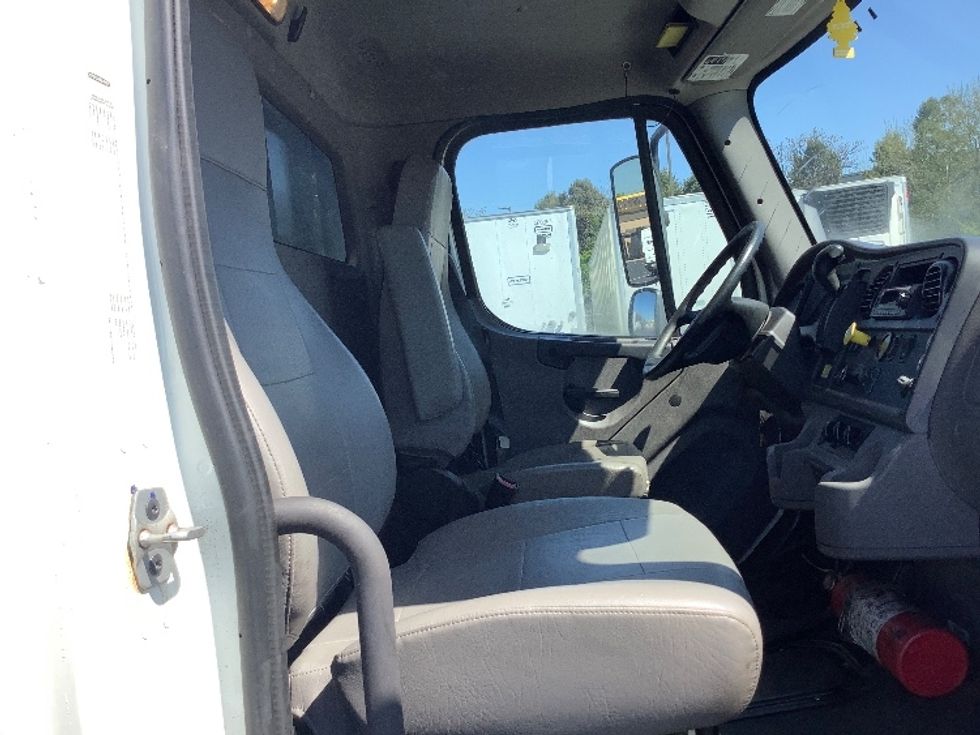 Flatbed Truck-Light and Medium Duty Trucks-Freightliner-2022-M2-Lancaster-PA-354,002\n\t\tmiles-$ 26,250 - Image 21