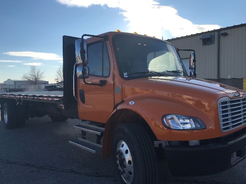 Flatbed Truck-Light and Medium Duty Trucks-Freightliner-2022-M2-Lincoln-NE-118,697\n\t\tmiles-$ 61,750 - Image 1
