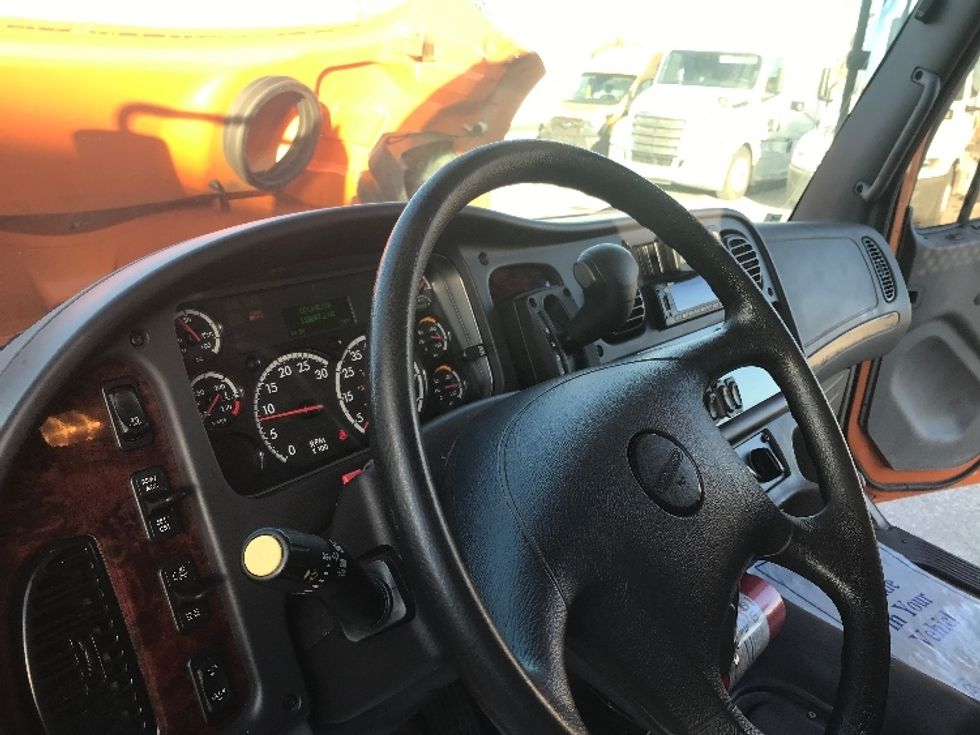 Flatbed Truck-Light and Medium Duty Trucks-Freightliner-2022-M2-Lincoln-NE-118,697\n\t\tmiles-$ 61,750 - Image 13