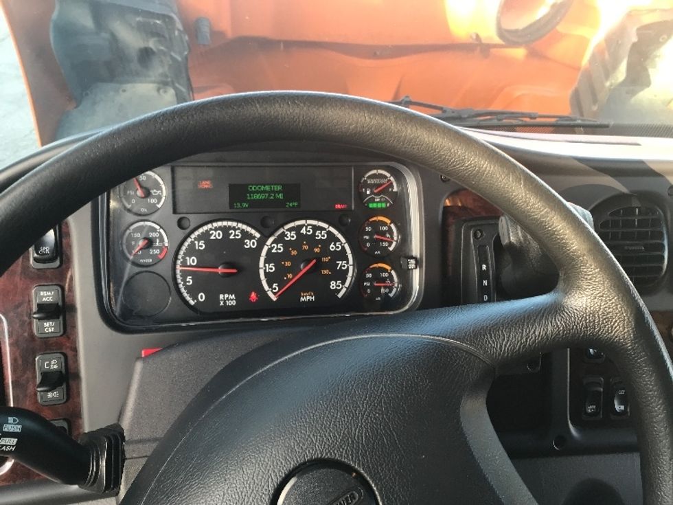 Flatbed Truck-Light and Medium Duty Trucks-Freightliner-2022-M2-Lincoln-NE-118,697\n\t\tmiles-$ 61,750 - Image 14