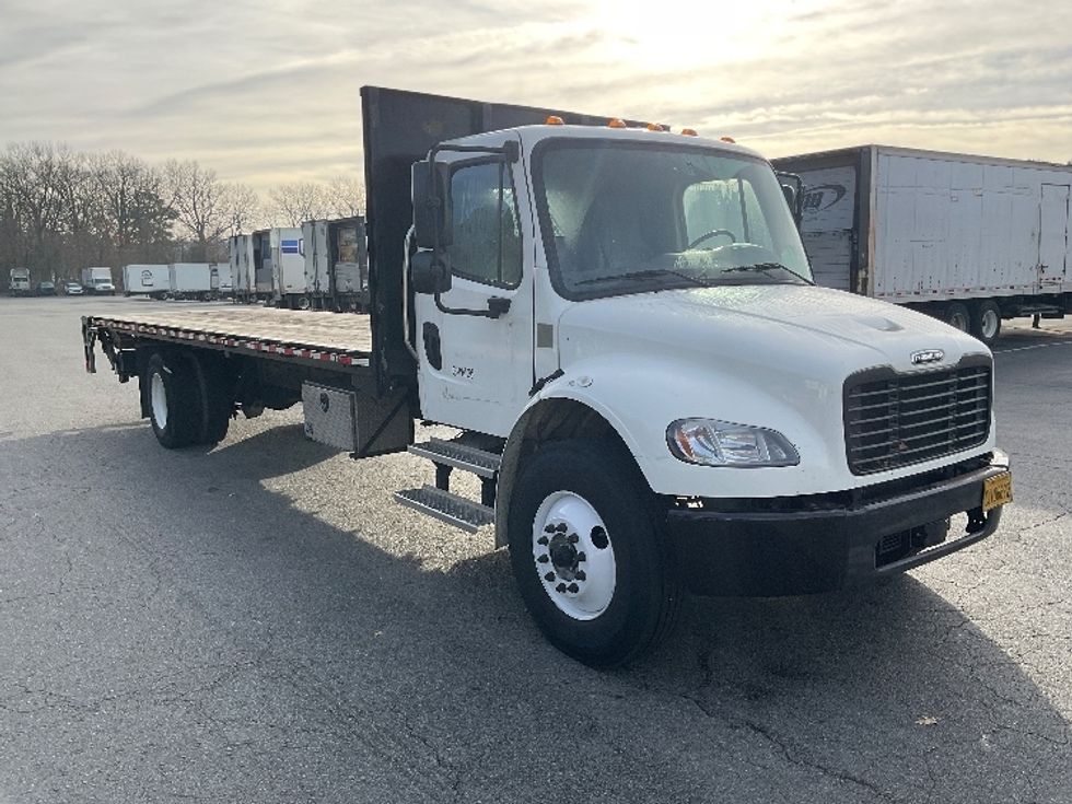 Flatbed Truck-Light and Medium Duty Trucks-Freightliner-2022-M2-Little Rock-AR-133,834\n\t\tmiles-$ 67,750 - Image 1