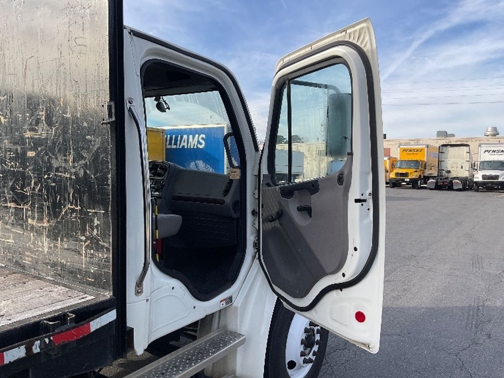 Flatbed Truck-Light and Medium Duty Trucks-Freightliner-2022-M2-Little Rock-AR-133,834\n\t\tmiles-$ 67,750 - Image 17