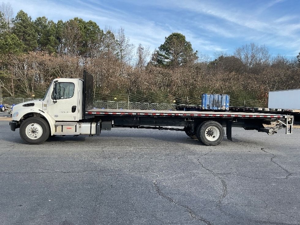 Flatbed Truck-Light and Medium Duty Trucks-Freightliner-2022-M2-Little Rock-AR-133,834\n\t\tmiles-$ 67,750 - Image 4