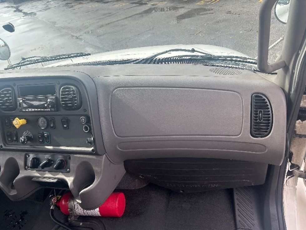 Flatbed Truck-Light and Medium Duty Trucks-Freightliner-2022-M2-Middlefield-OH-333,826\n\t\tmiles-$ 28,250 - Image 21