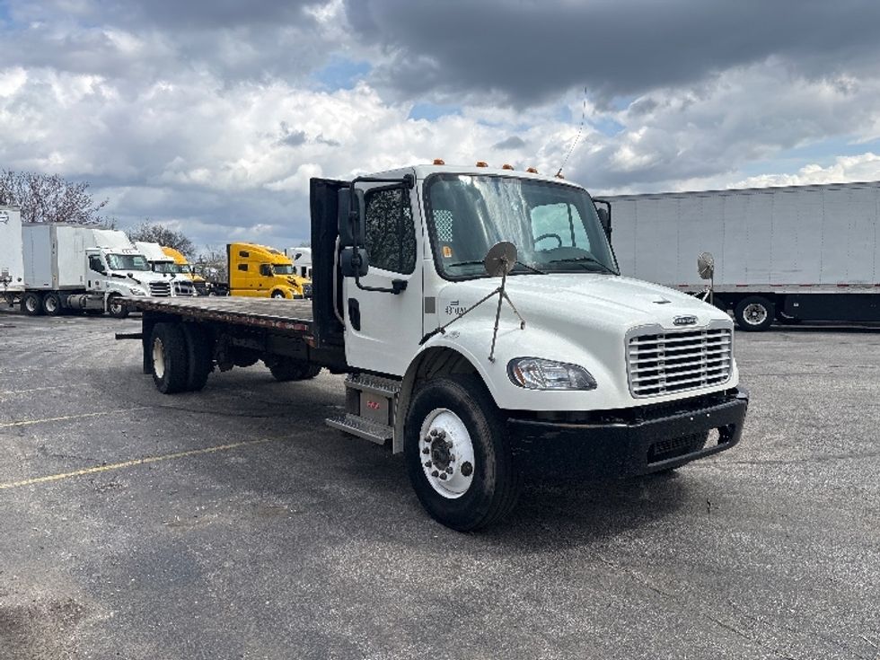 Flatbed Truck-Light and Medium Duty Trucks-Freightliner-2022-M2-Middlefield-OH-344,036\n\t\tmiles-$ 27,750 - Image 1